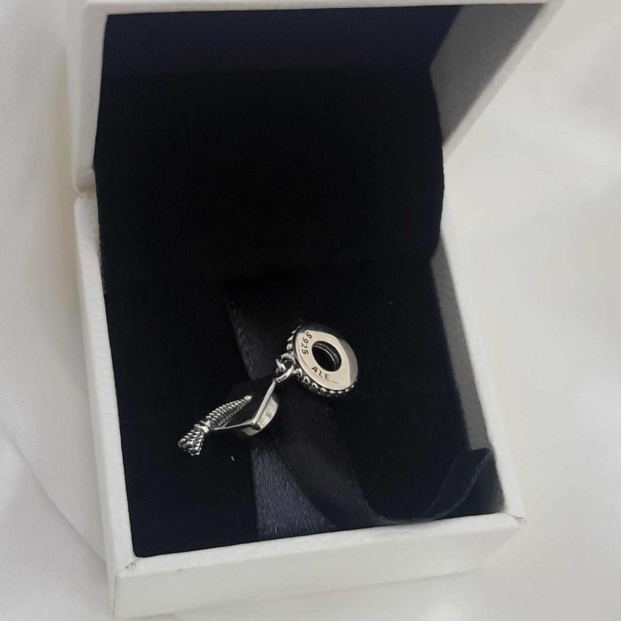 item listed by mariamunir