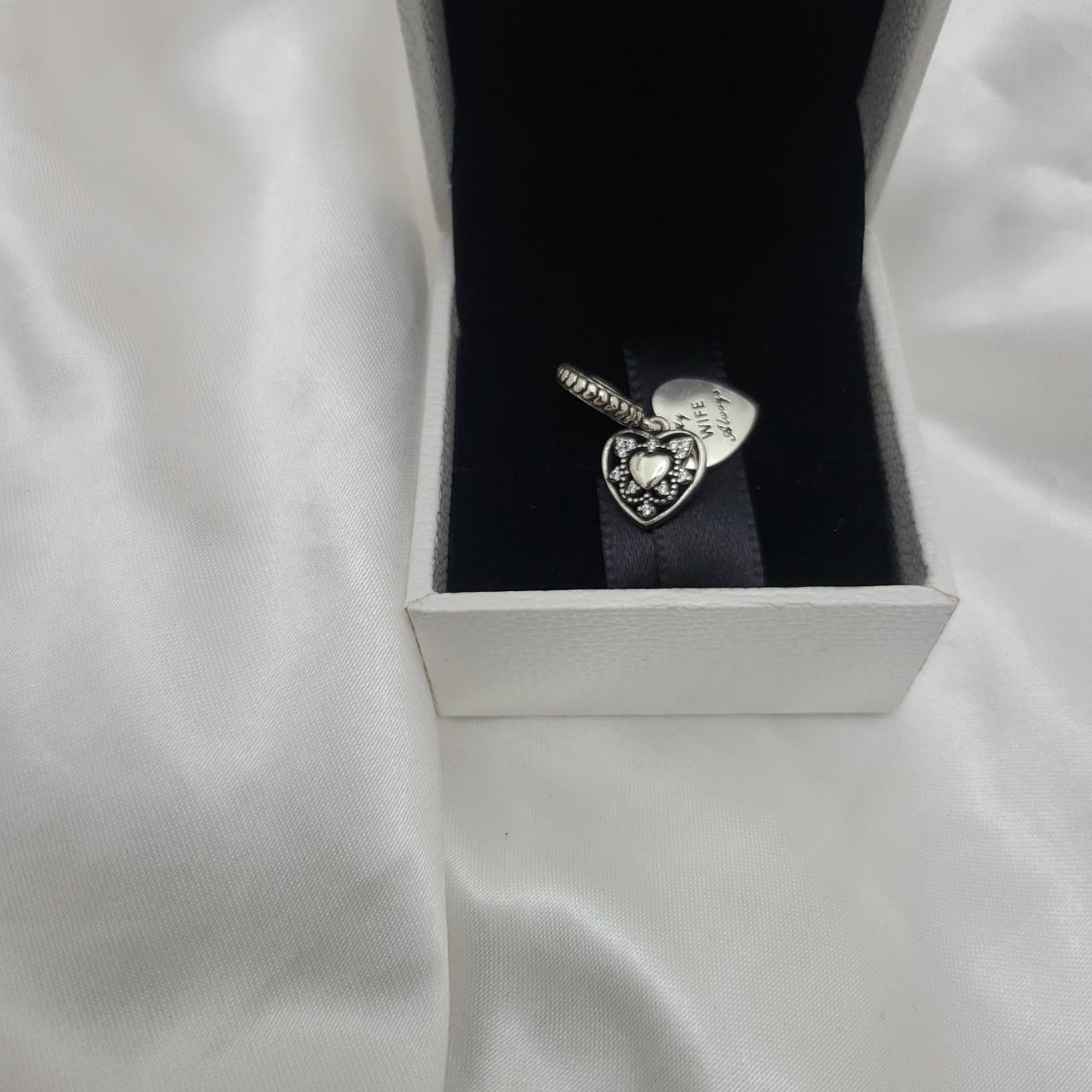 item listed by mariamunir