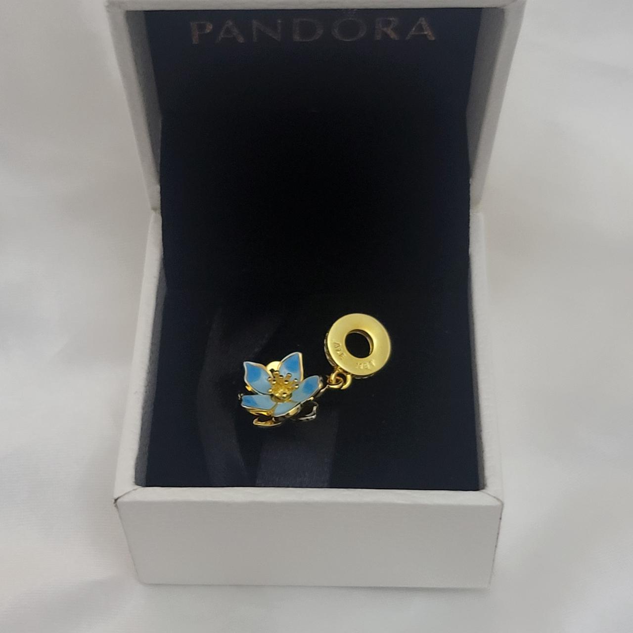 item listed by mariamunir