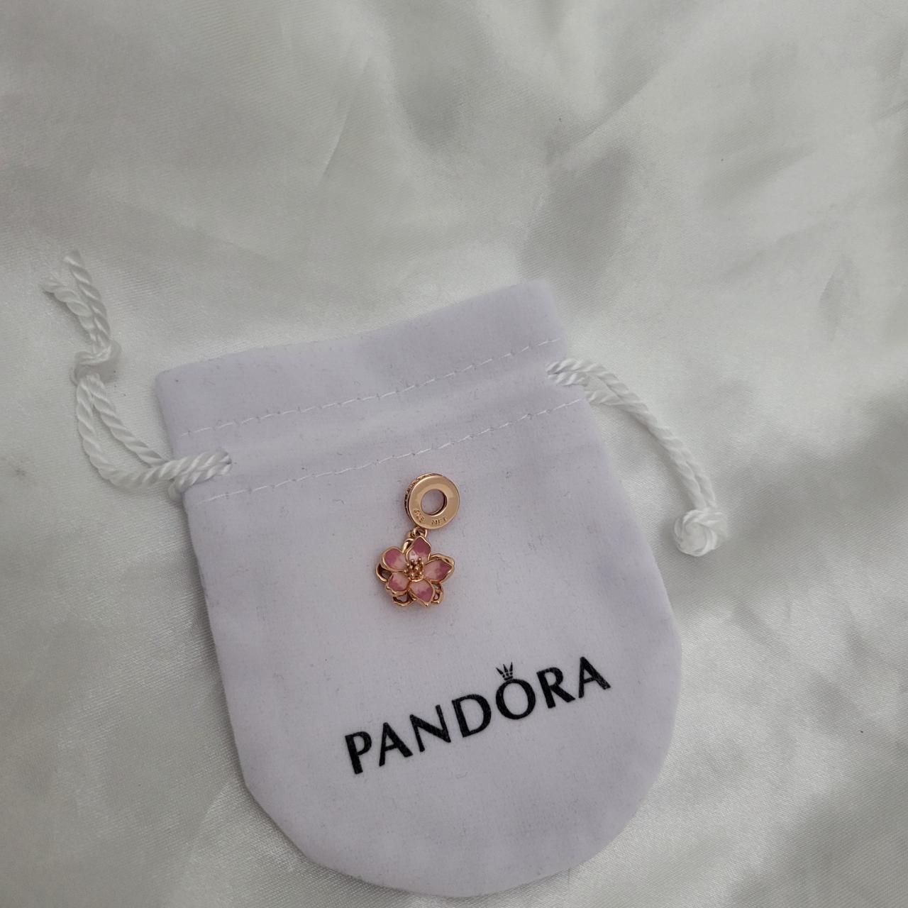 item listed by mariamunir