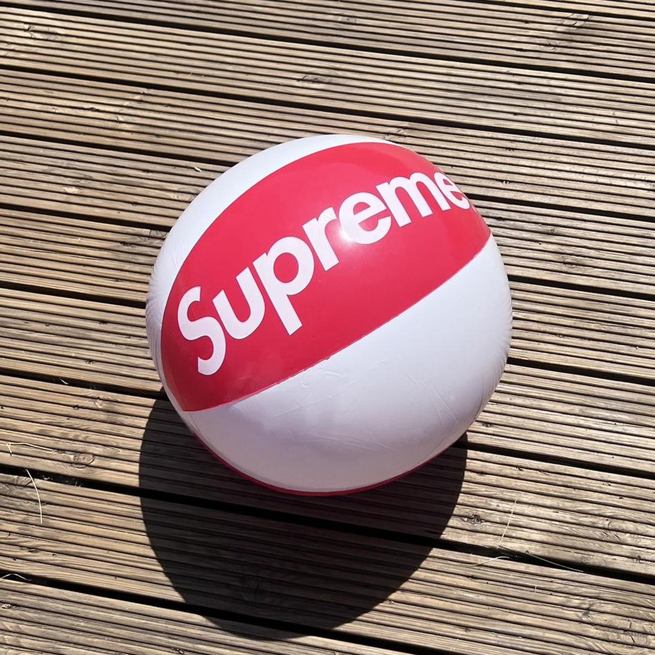 Supreme cheap beach ball