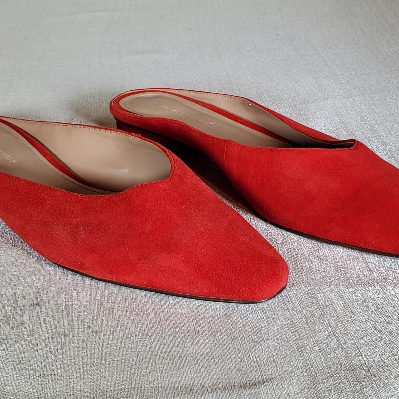 Banana Republic Women's Red Mules | Depop