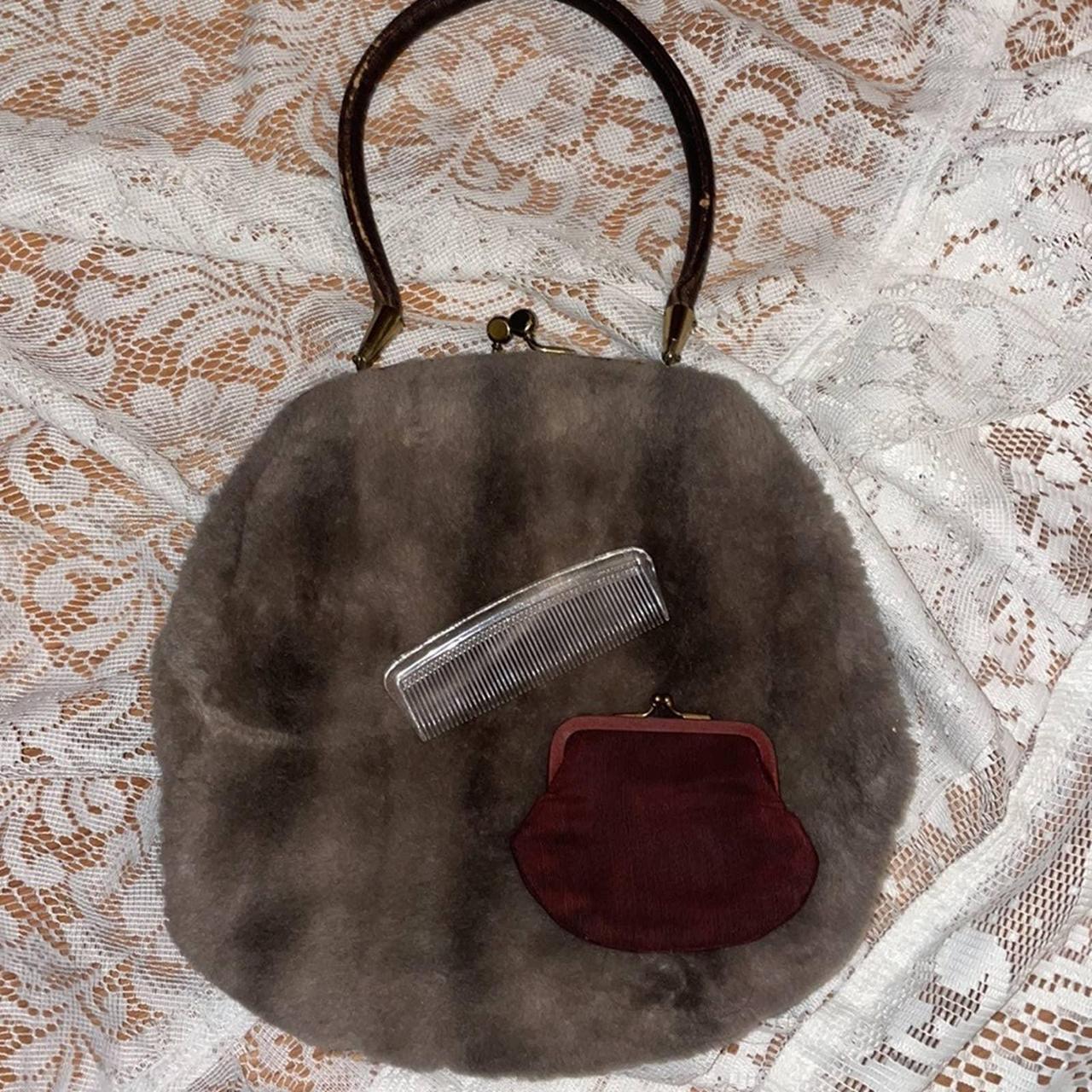 circle purse, can be hand held or - Depop