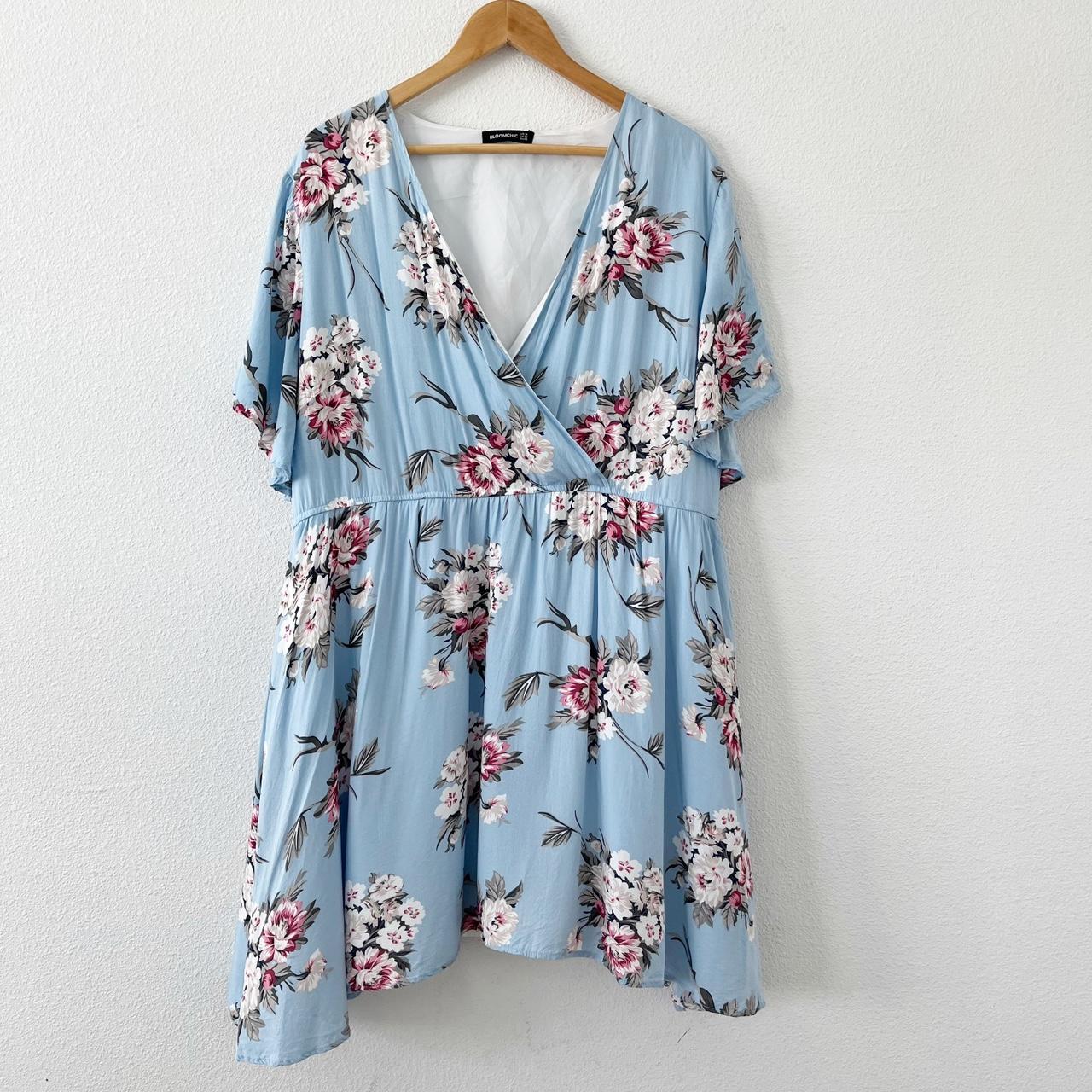 BloomChic Women's Blue and White Dress | Depop