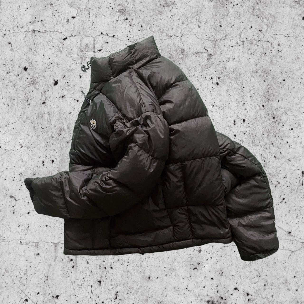 Mountain Hardwear Conduit jet black nylon, goose | Depop