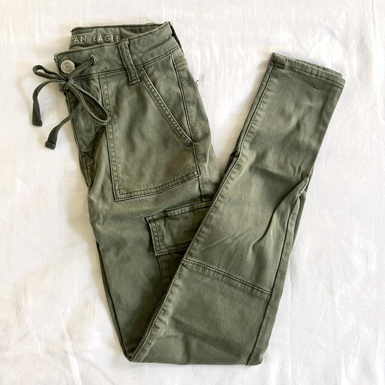 skinny green cargo pants 🍃 brand american eagle 🍃... Depop