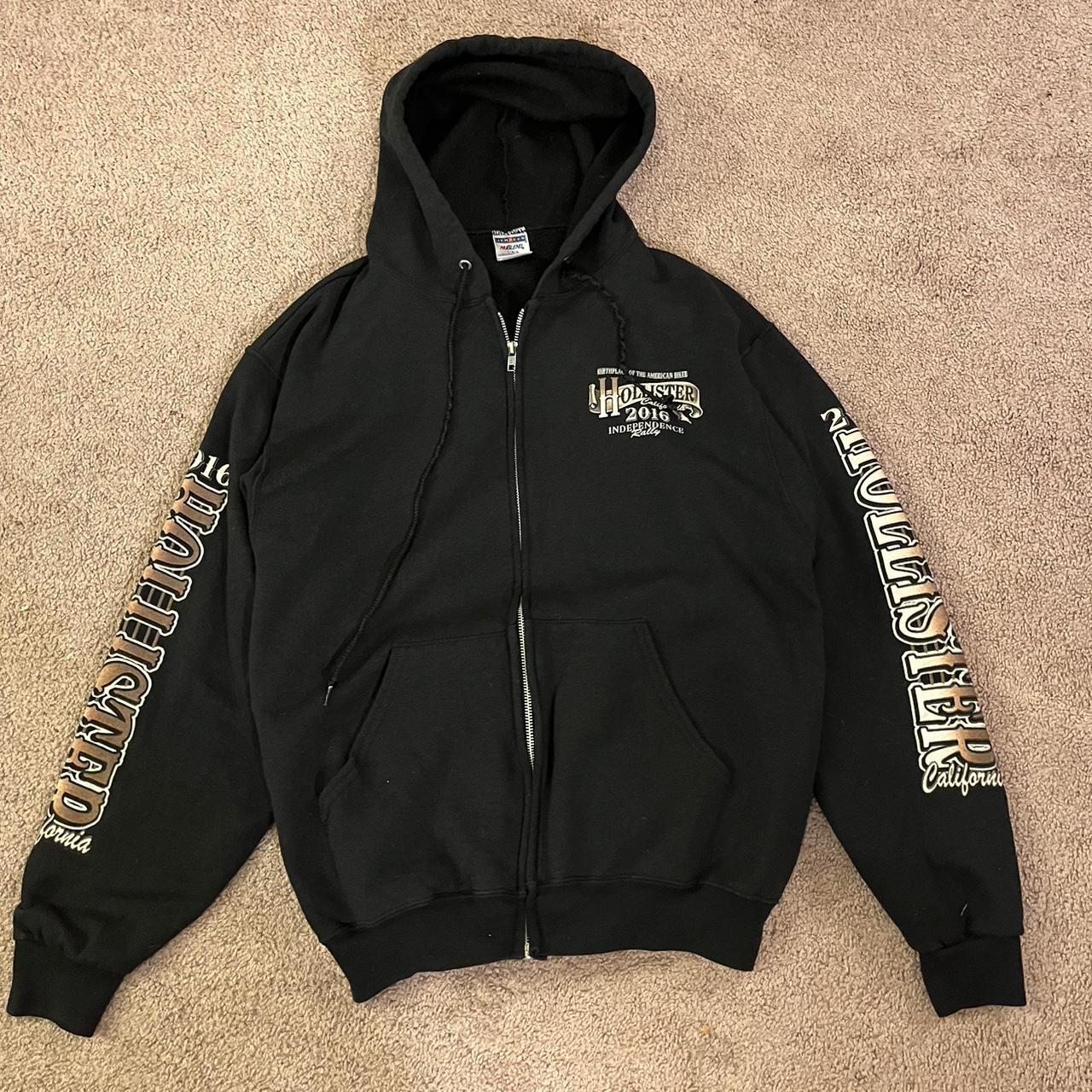 2016 Hollister independence rally zip up: size... - Depop