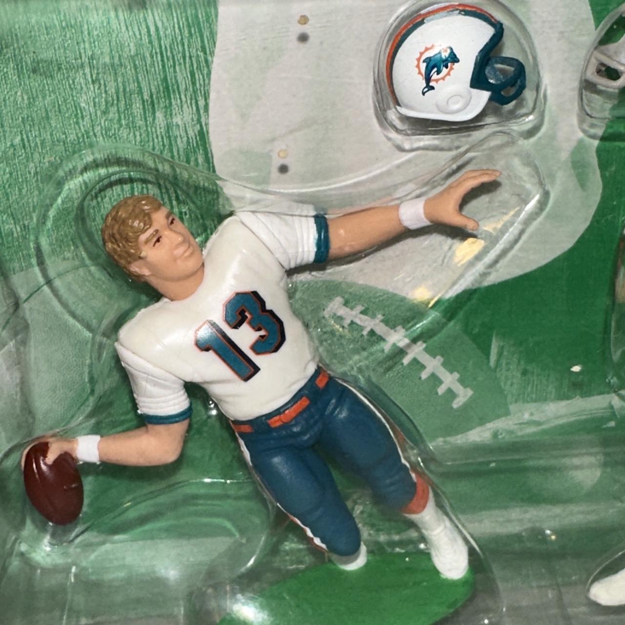 Dan Marino Figurine