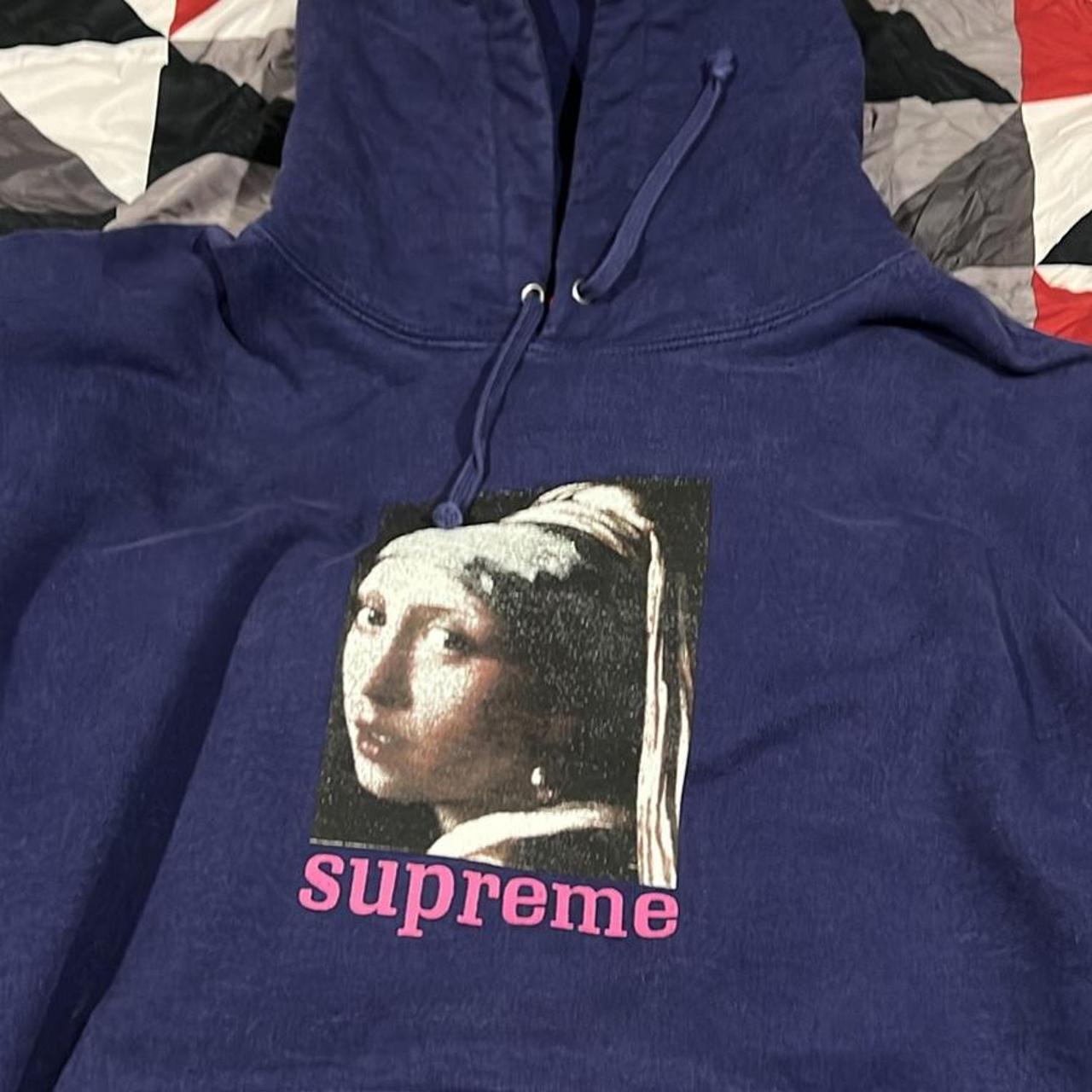 Supreme Hoodie Large - Depop