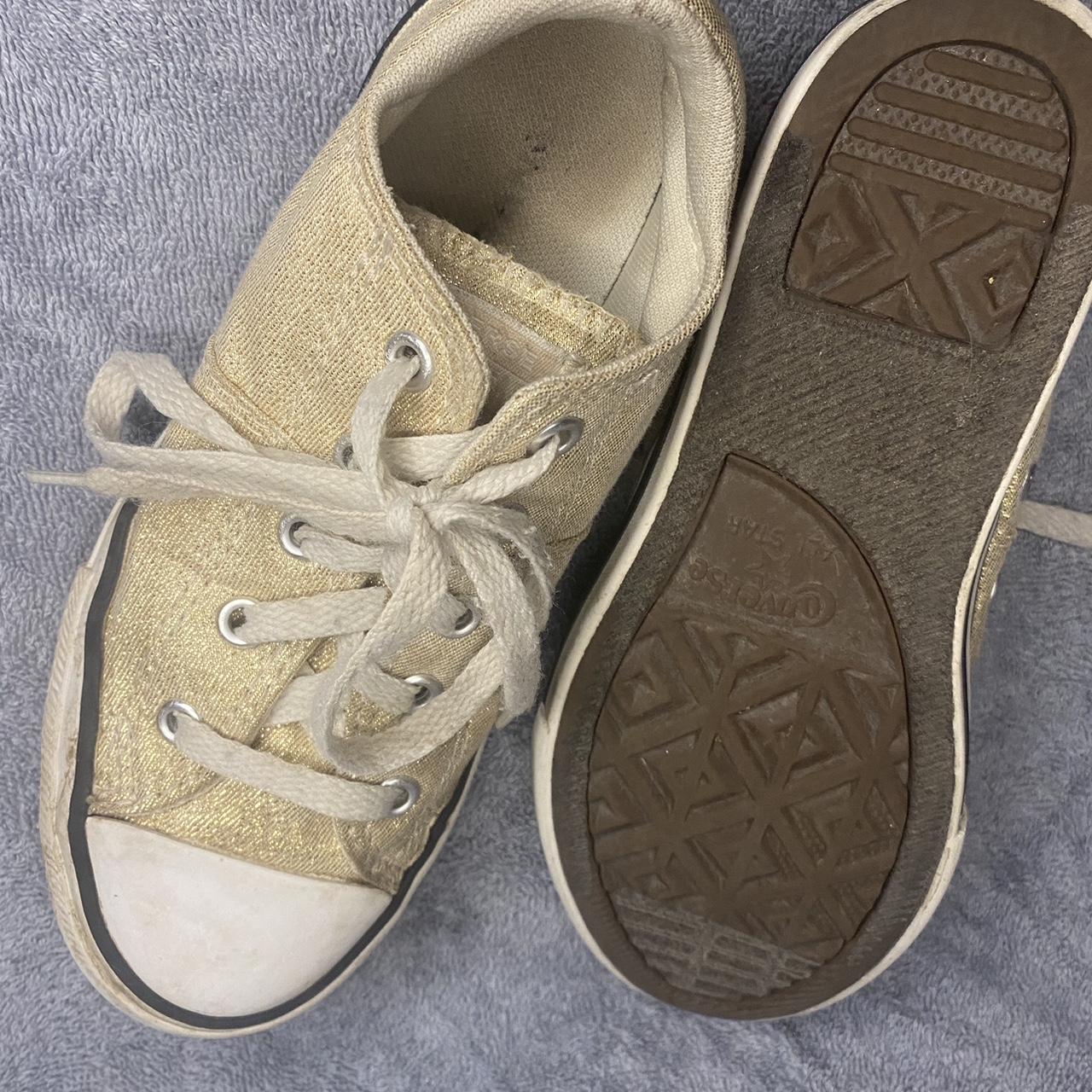 Converse Kids Gold Glitter Sneakers Size 1 Good... - Depop