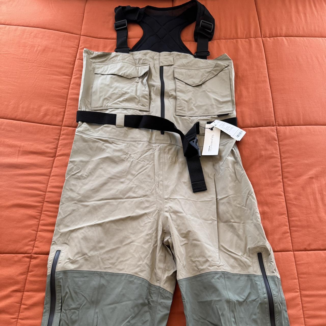 item listed by gmonni