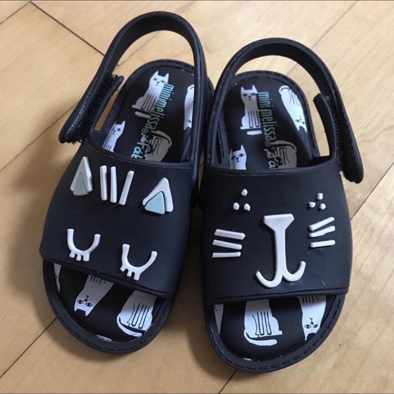 Mini melissa black discount sandals