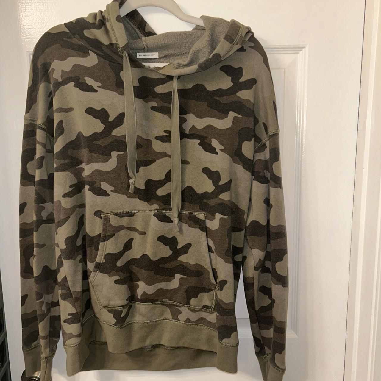 Camo sweatshirt american eagle deals