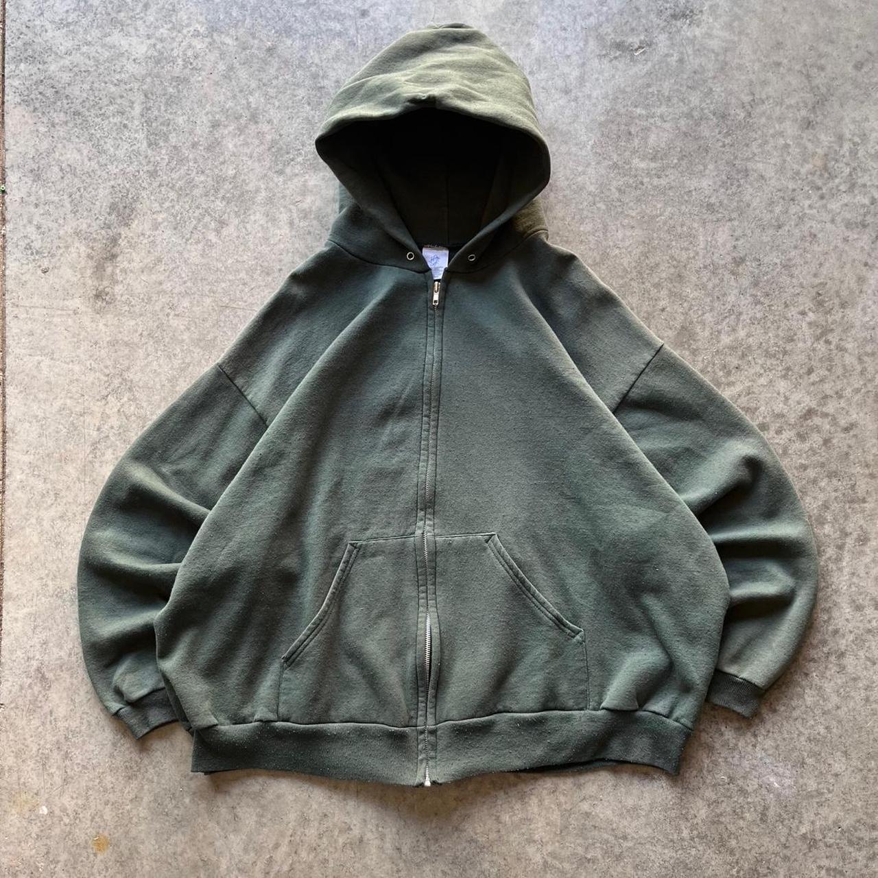 item listed by keeeneey