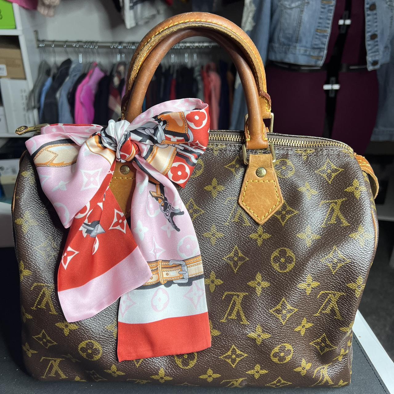 Authentic Louis Vuitton speedy 12 years old, signs - Depop