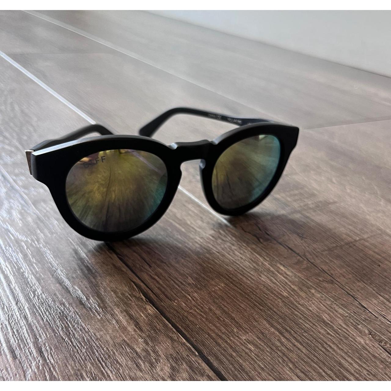 DIFF Women's Round Sunglasses - Black – DIFF Eyew… - image 4