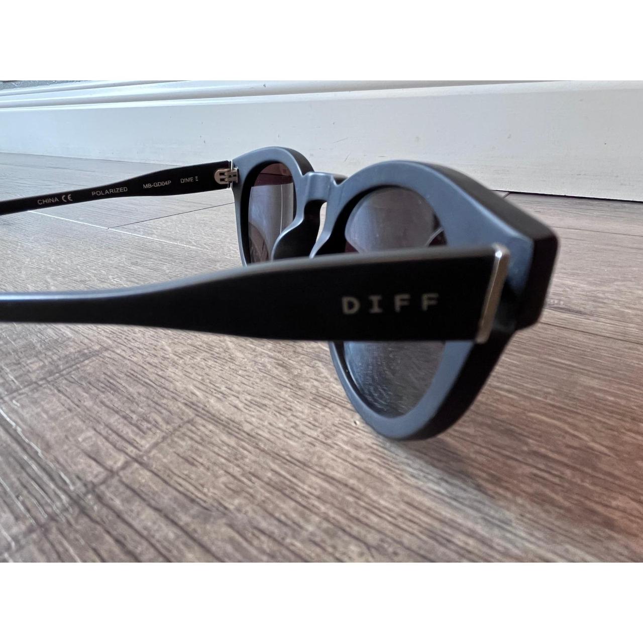 DIFF Women's Round Sunglasses - Black – DIFF Eyew… - image 7