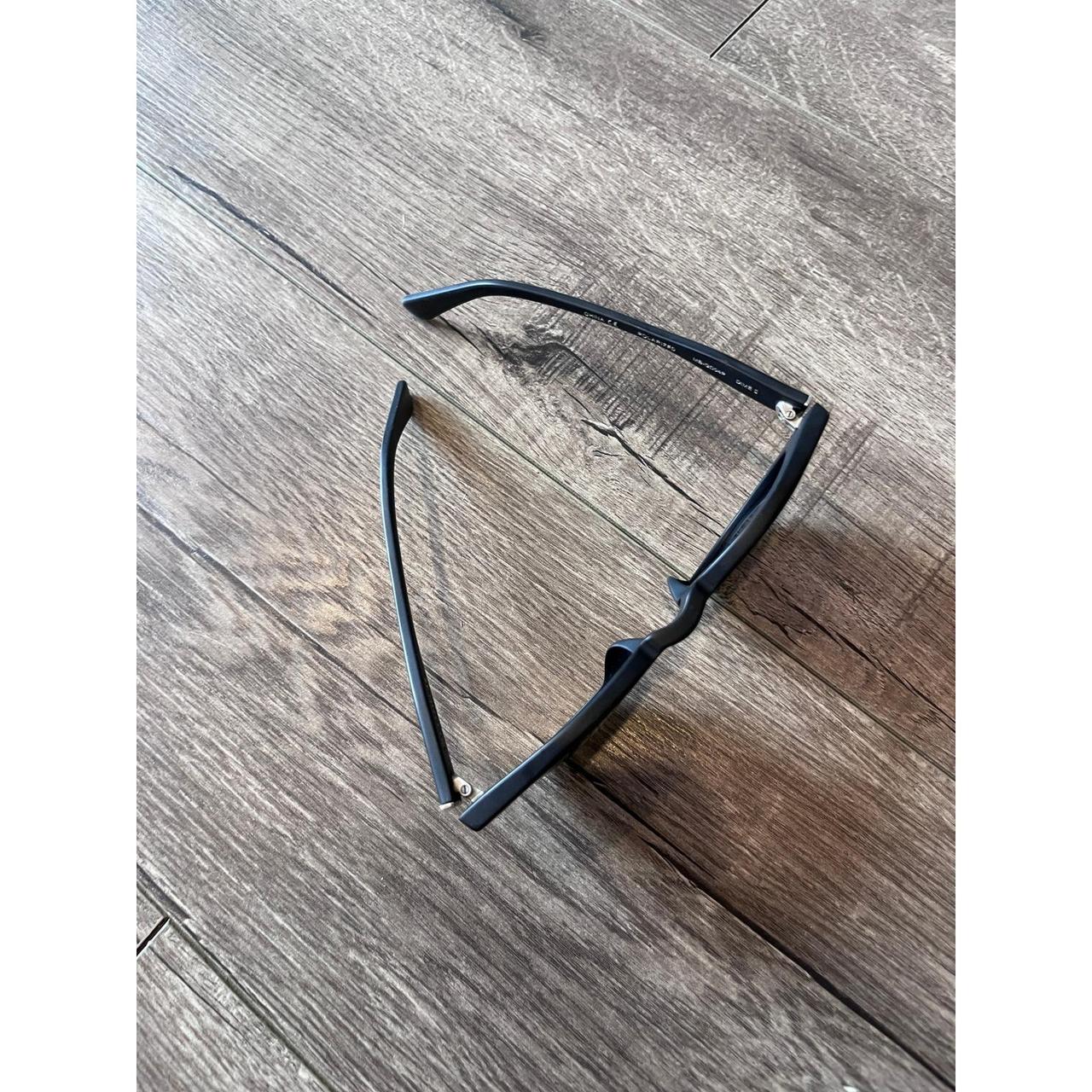 DIFF Women's Round Sunglasses - Black – DIFF Eyew… - image 2