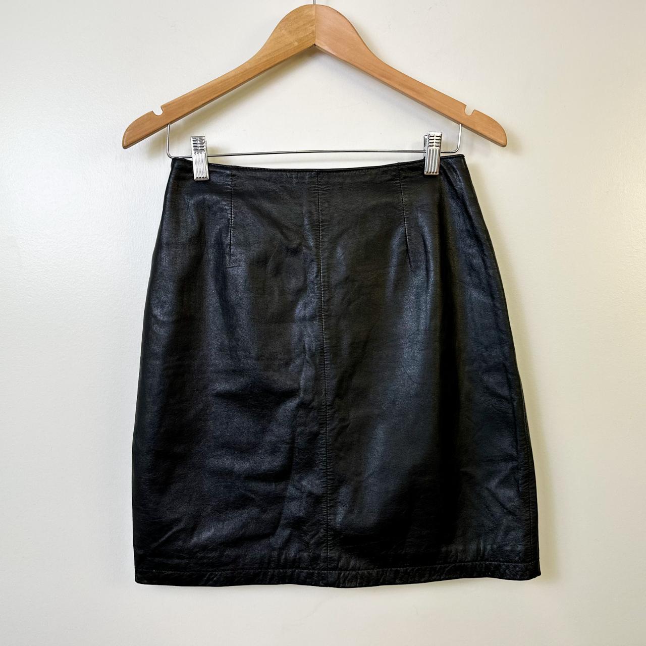 Black leather pencil skirt 90s best sale