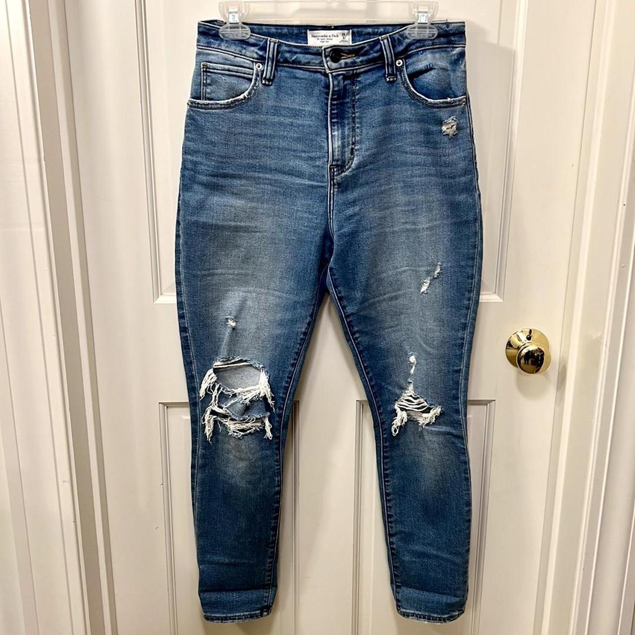 Abercrombie & Fitch Women's Blue Jeans | Depop