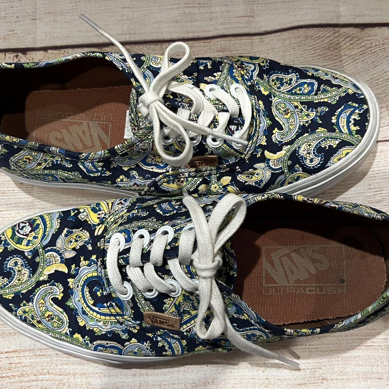 Vans 2025 authentic paisley