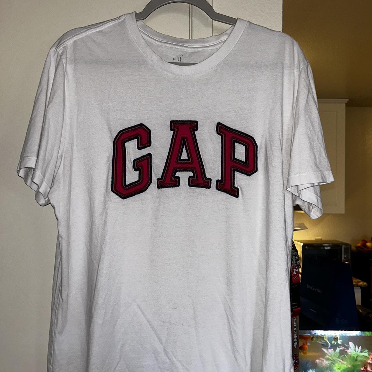 Gap tee shirt 2000s gap... - Depop