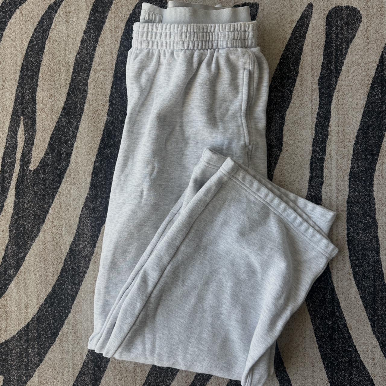 skims-sweatpants-depop