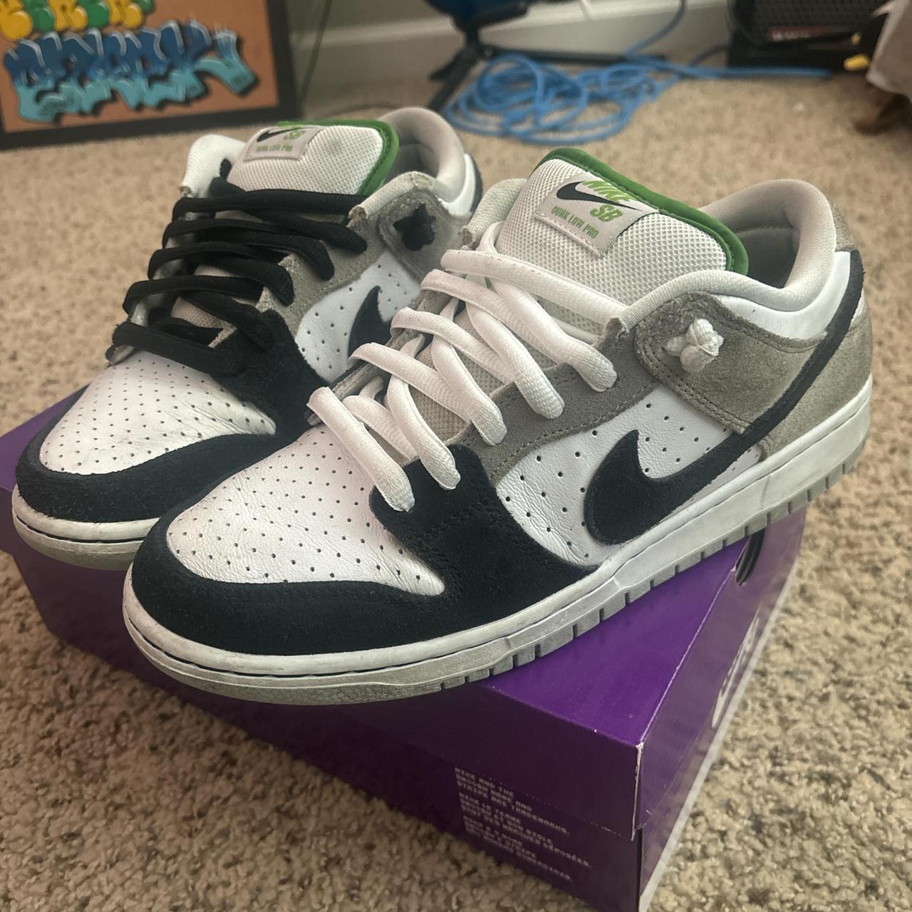 Nike dunk low chlorophyll purchases size 8c