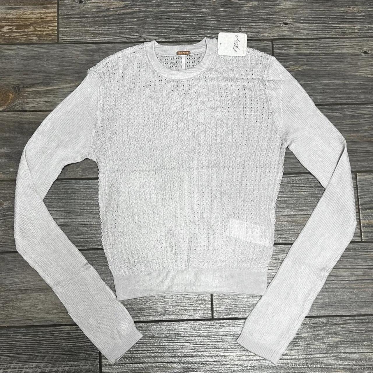 NWT size XS Free People H20 crew pullover in outlet found moon.