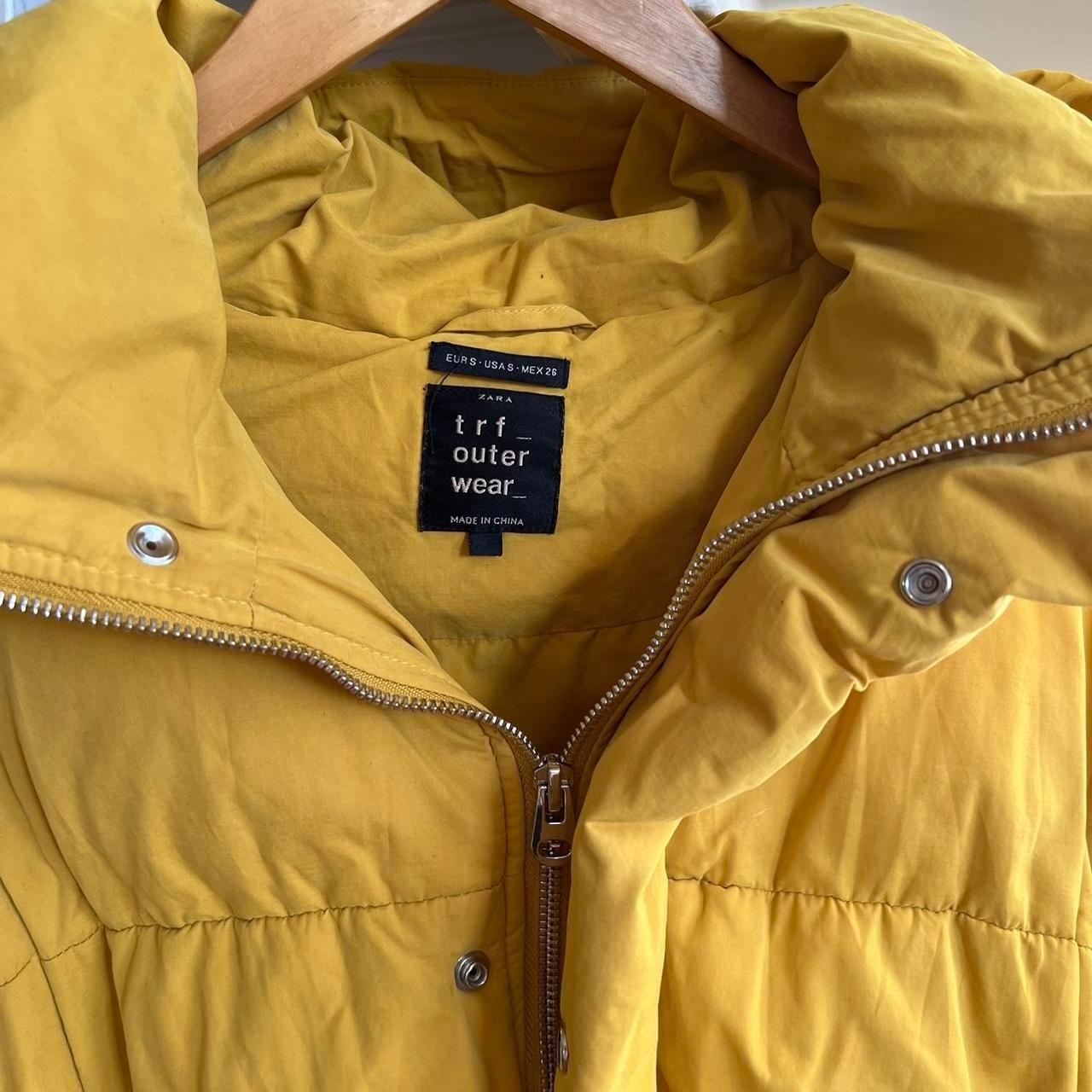 Zara Women's Yellow Jacket Depop