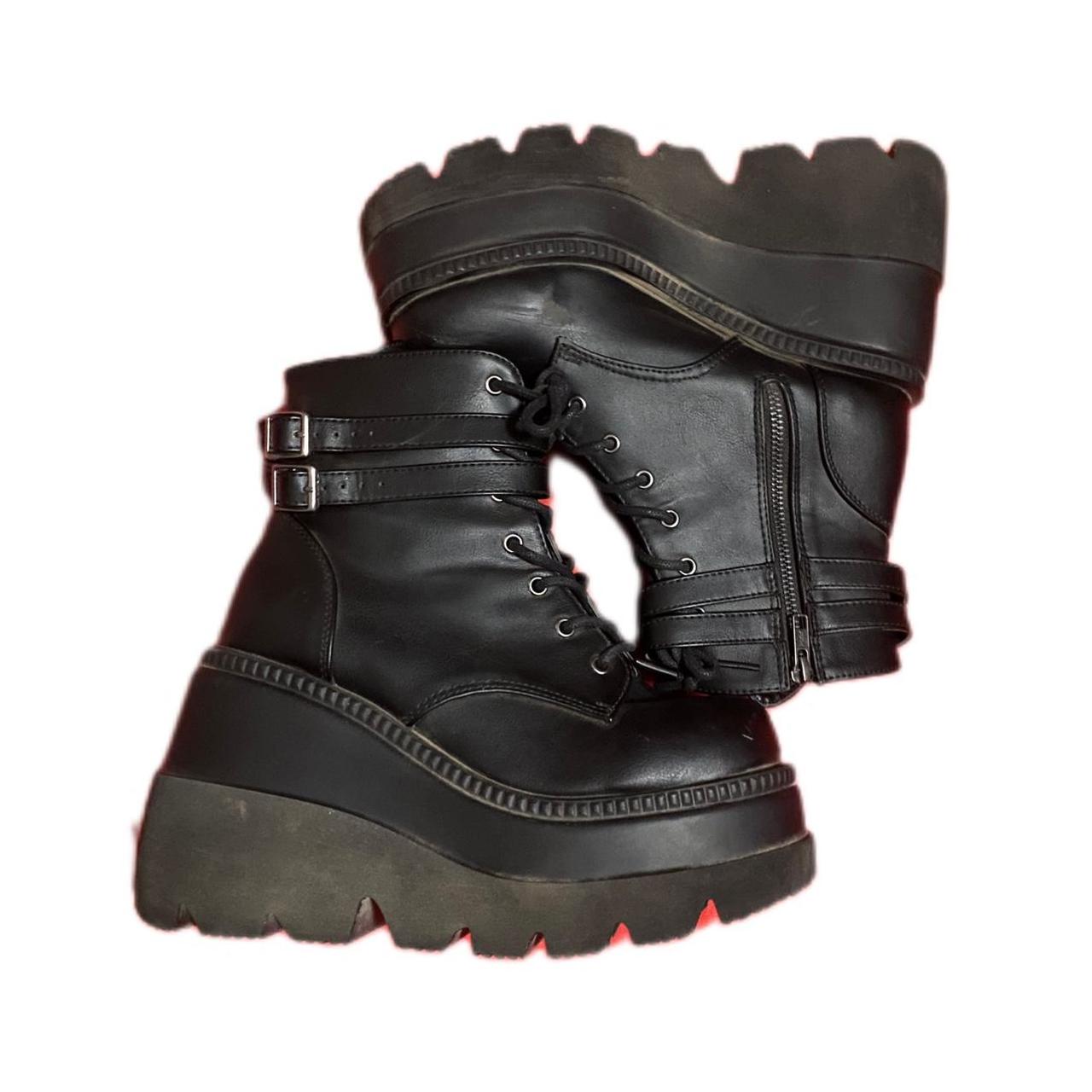 demonia earthshaker platform boots