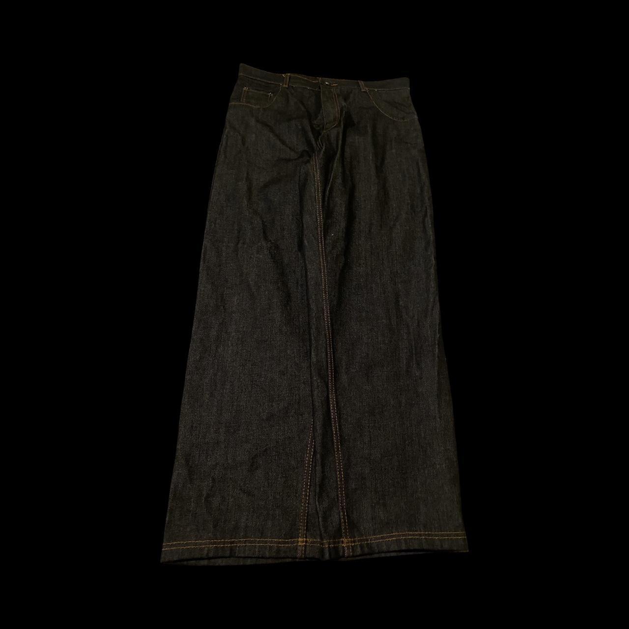 item listed by vogum