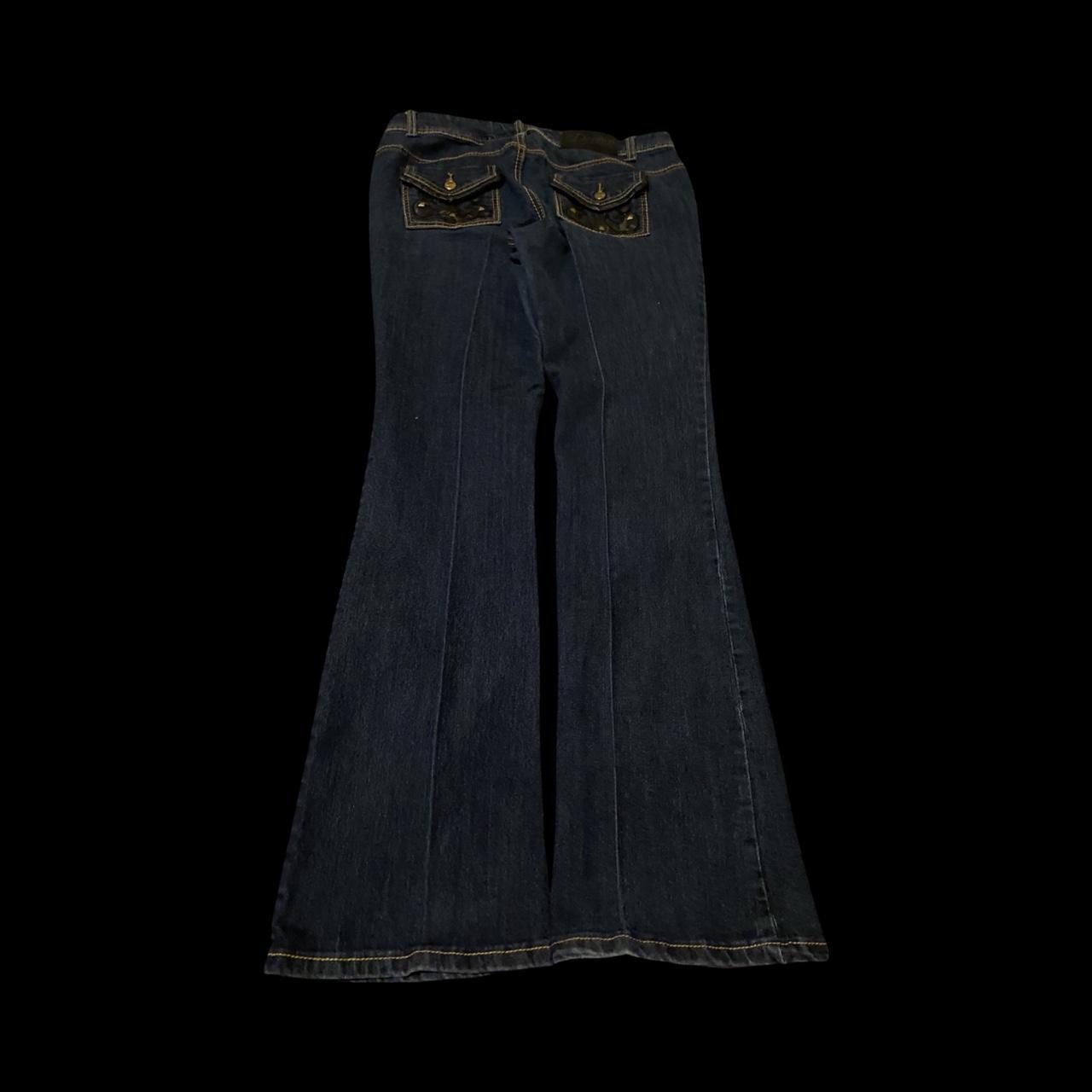 item listed by vogum