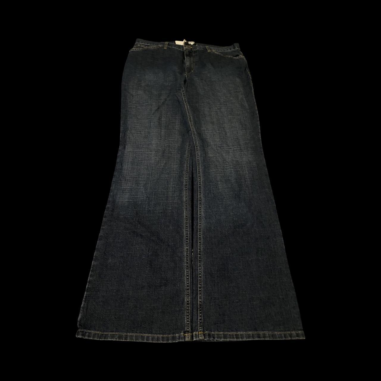 item listed by vogum