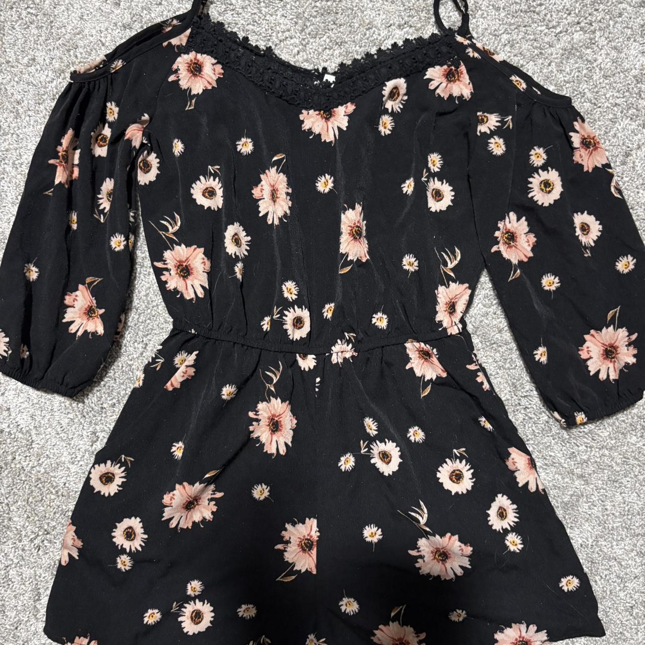 item listed by lilyluna18