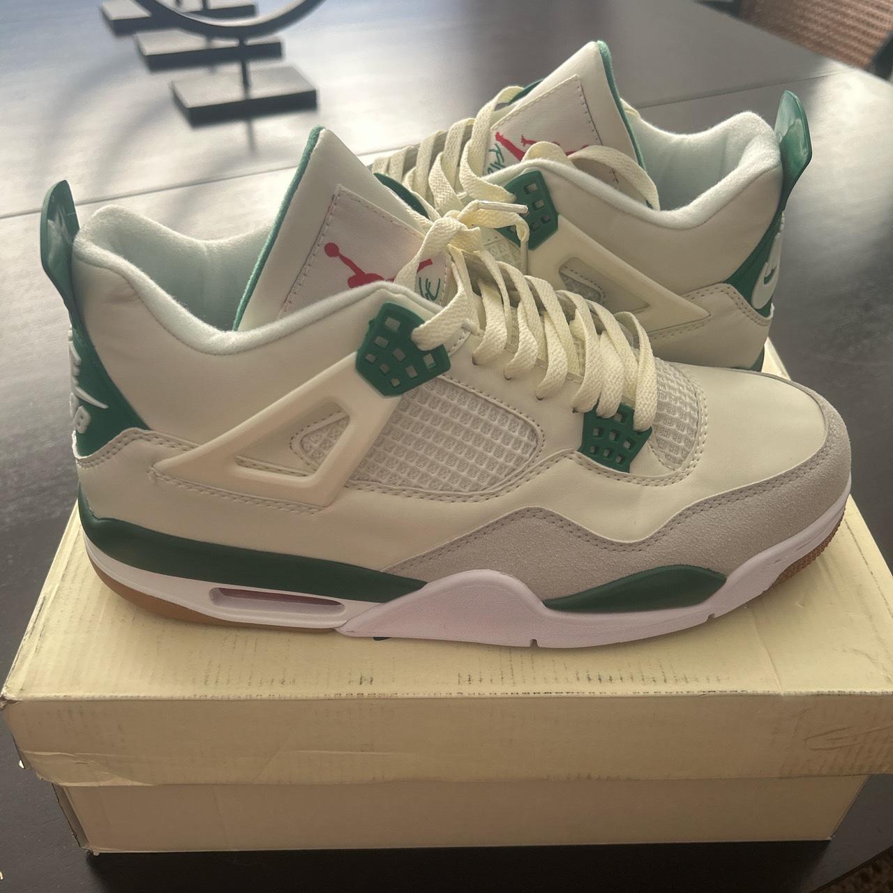 Pine green Jordan 4s size 11 - Depop