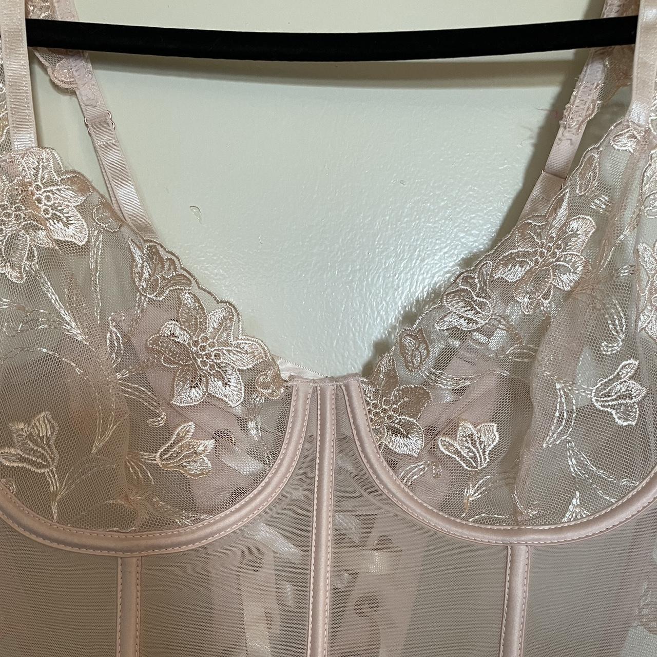 Women's Pink and White Corset | Depop