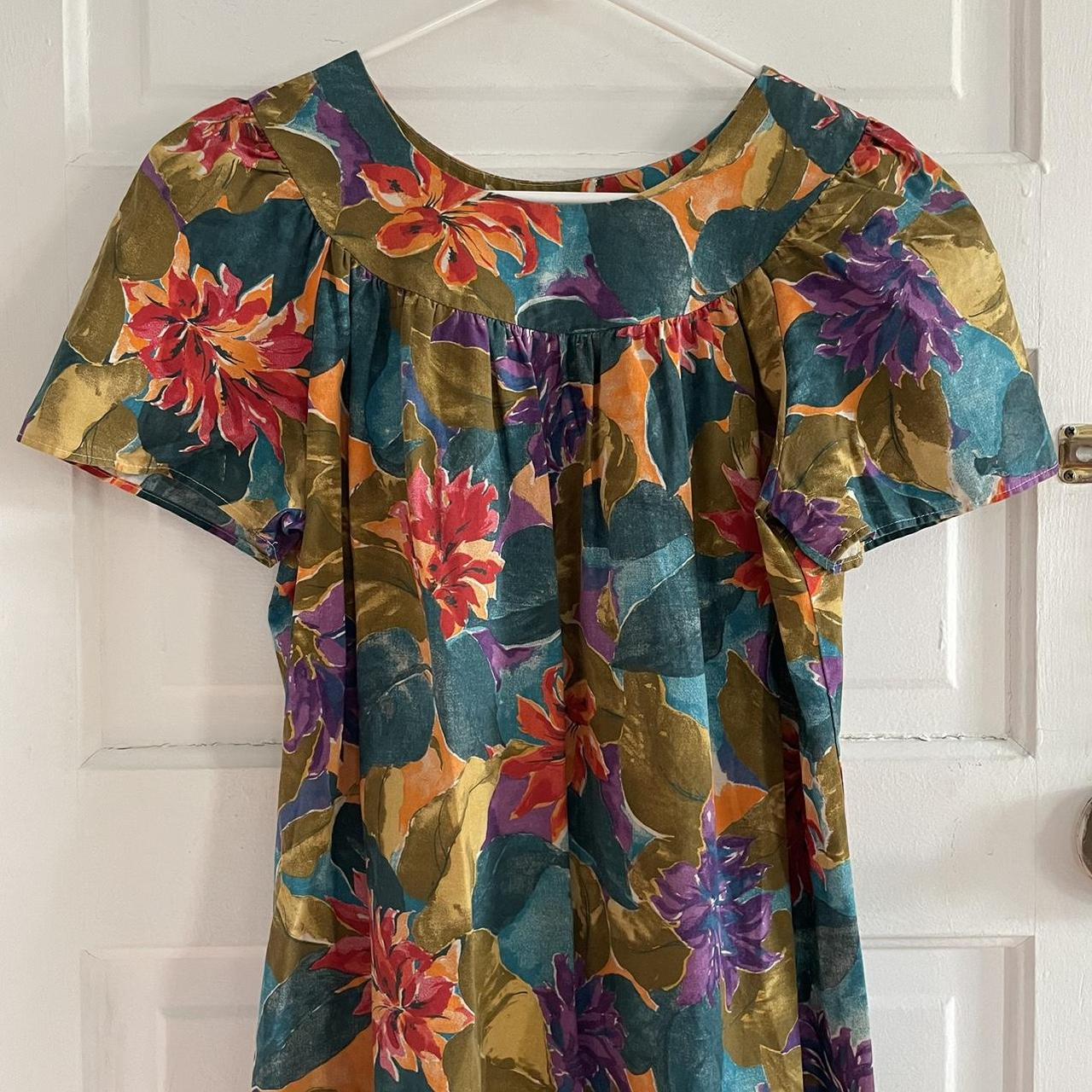 Vintage Hawaiian Muumuu Hawaiian floral print... - Depop