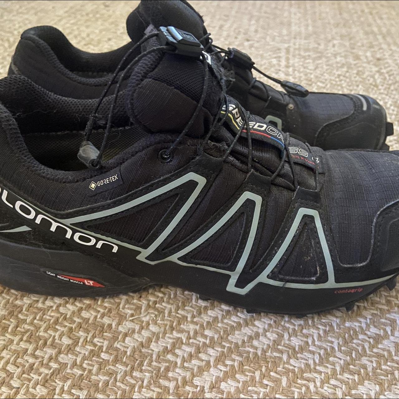 solomons walking shoes