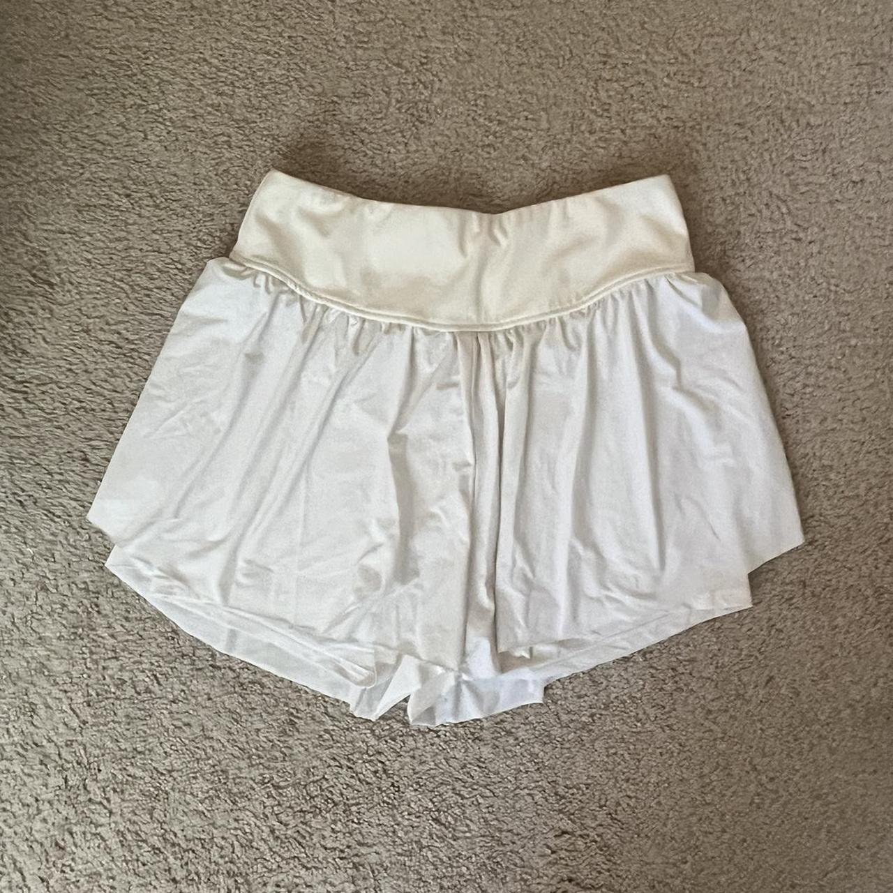 White flowy shorts I am moving and clearing out my... - Depop