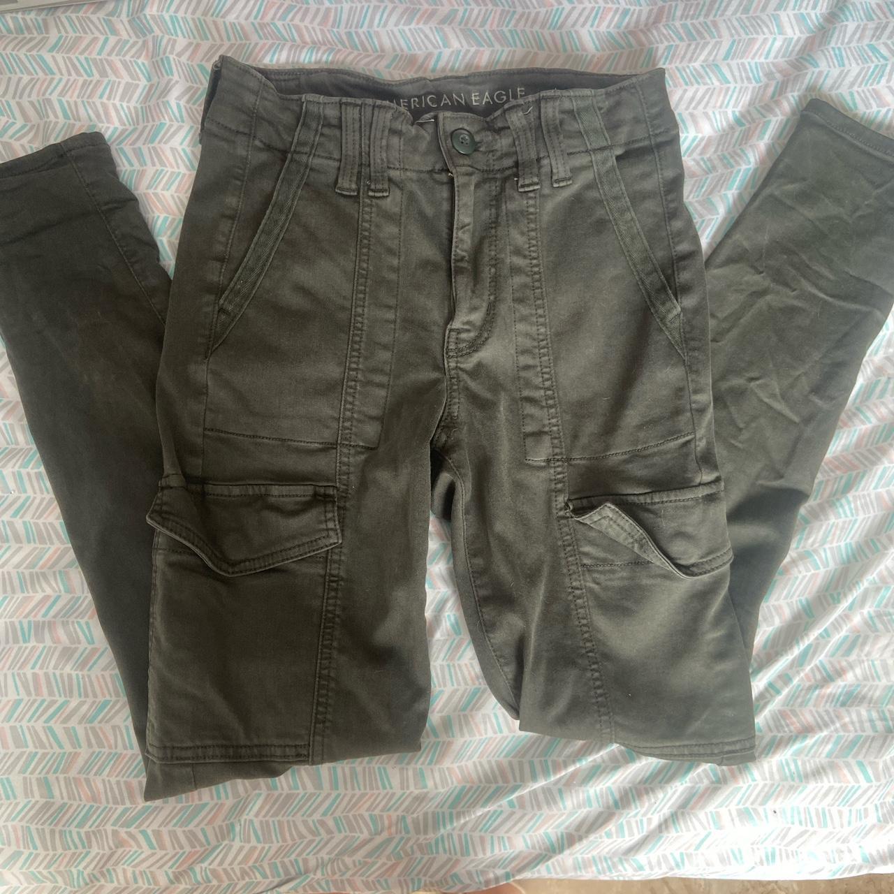 American eagle skinny cargo Sz6 - Depop