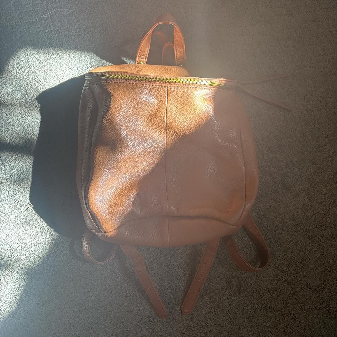 item listed by kiarikap