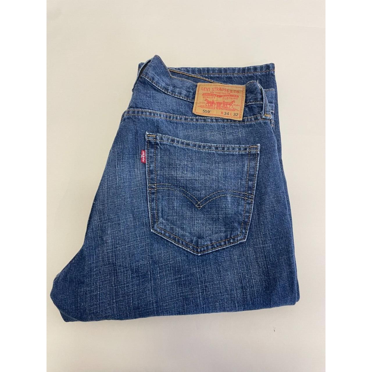 Size 39 Plus Size Vintage Distressed Levis 559 Jeans W39 L30