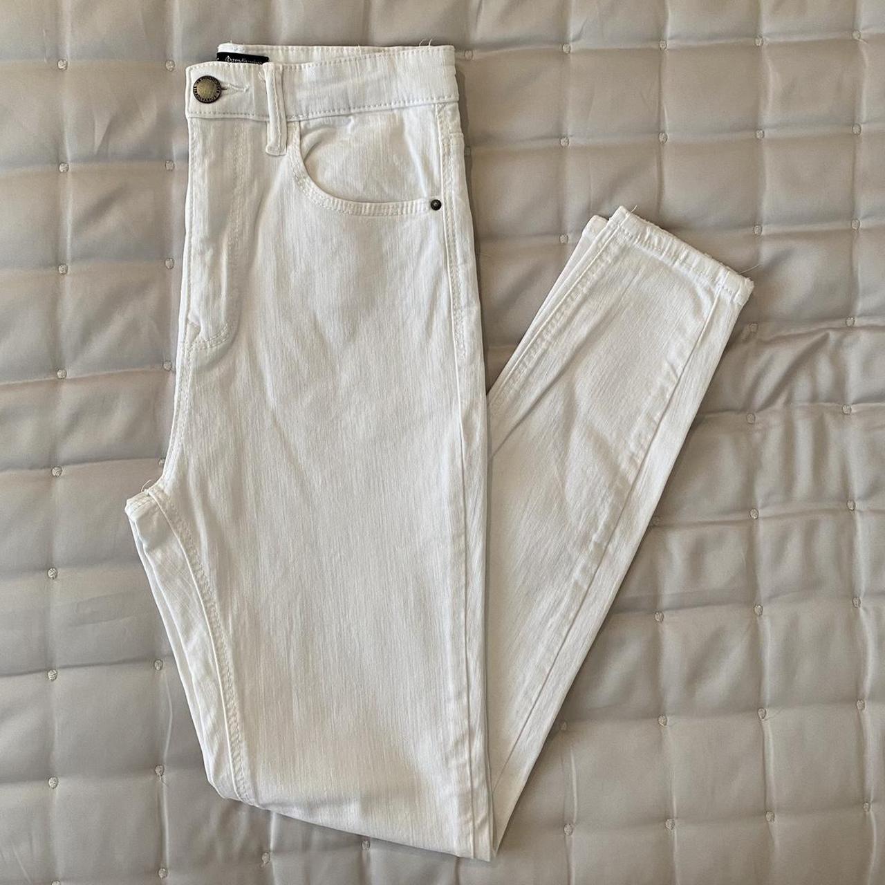 Stradivarius - White Super High Waisted Skinny Jeans - Depop