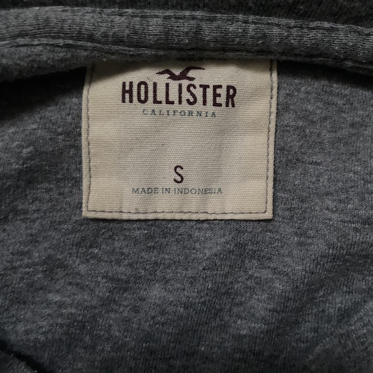 Grey Hollister henley top. Super cute y2k Bella... - Depop