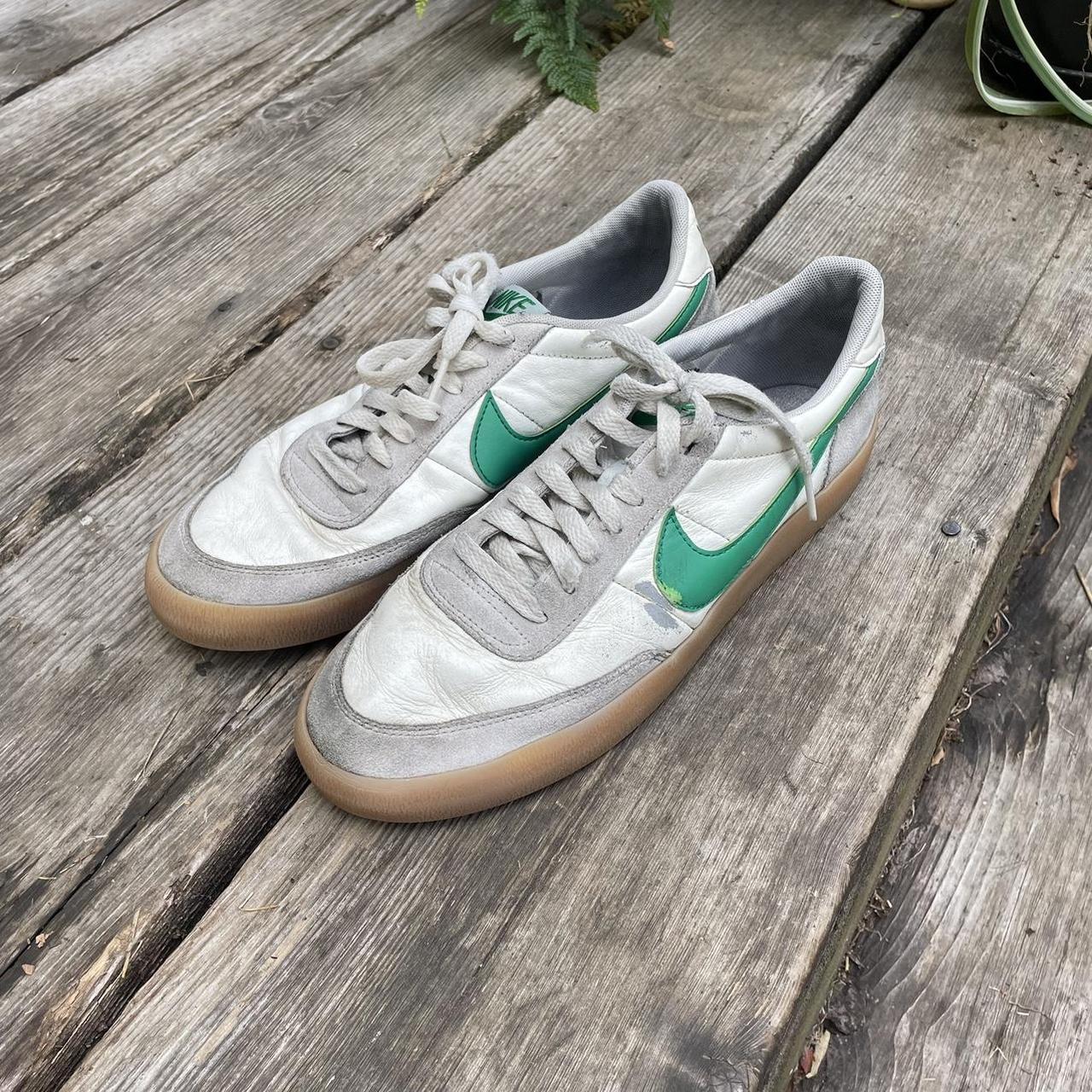 mens nike gum bottom shoes