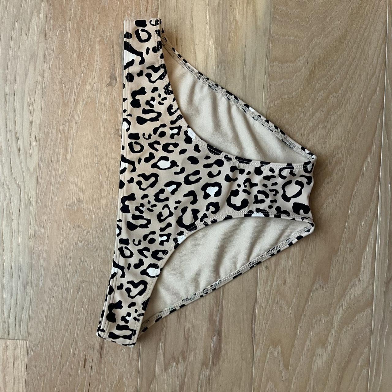 Hollister cheetah bikini bottoms size