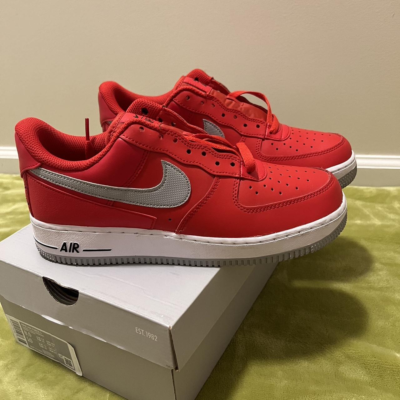 Nike air force 2024 1 university red