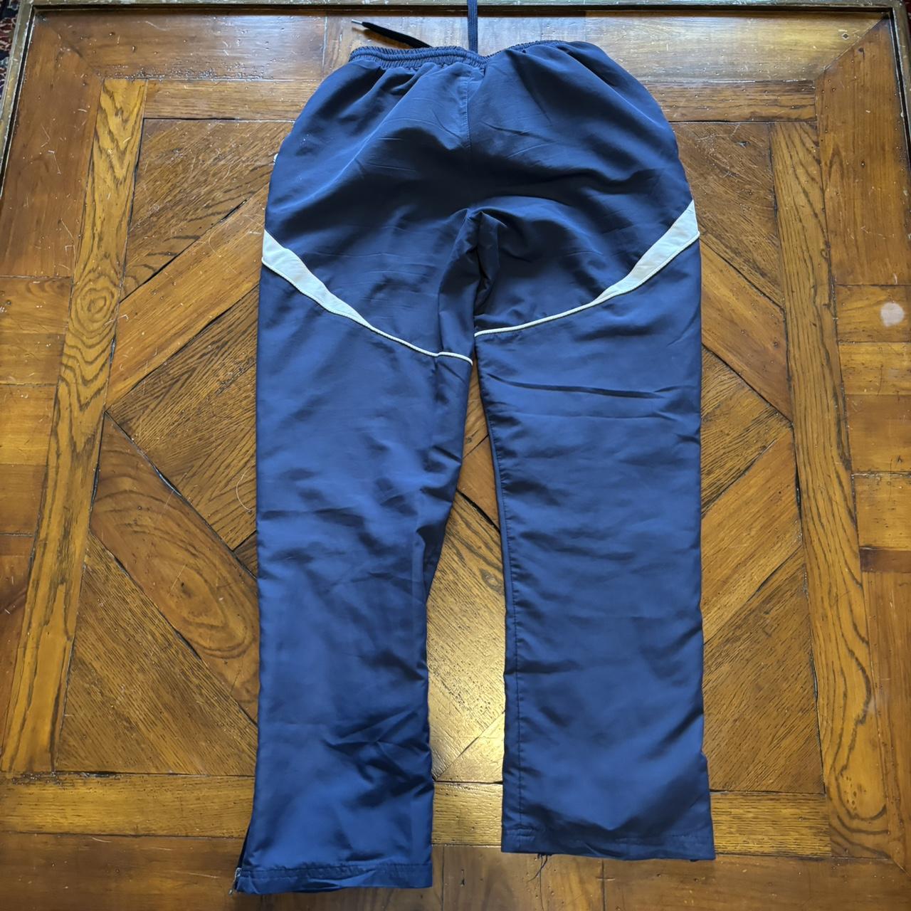 item listed by hazzacourtt