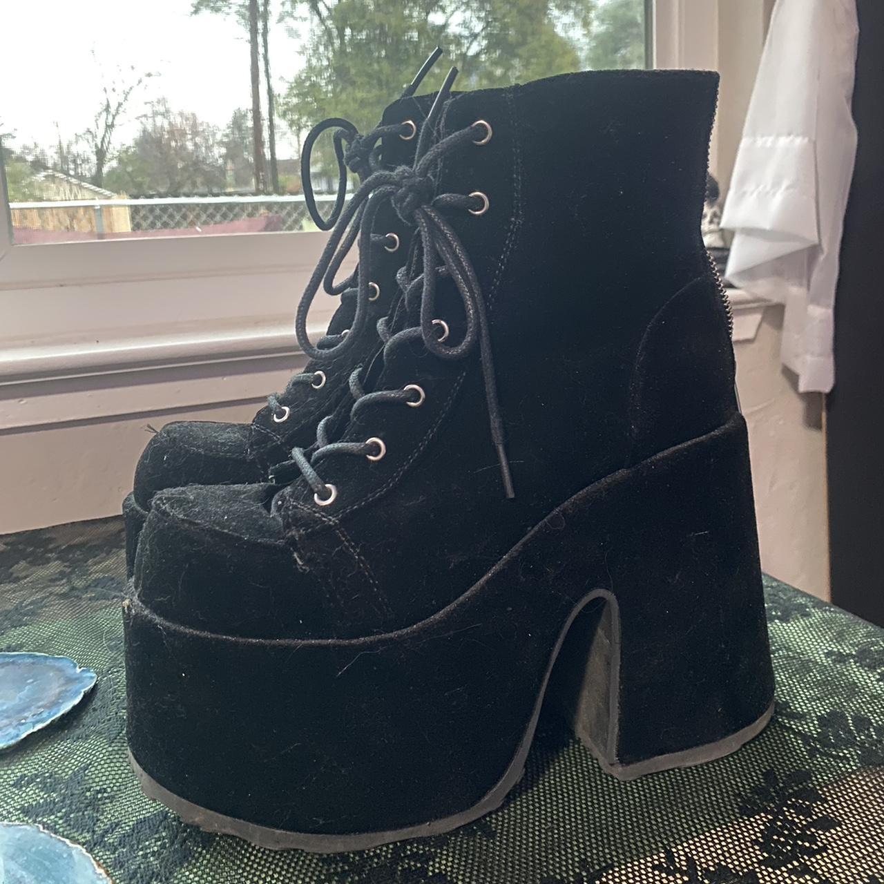 demonia camel 203 velvet